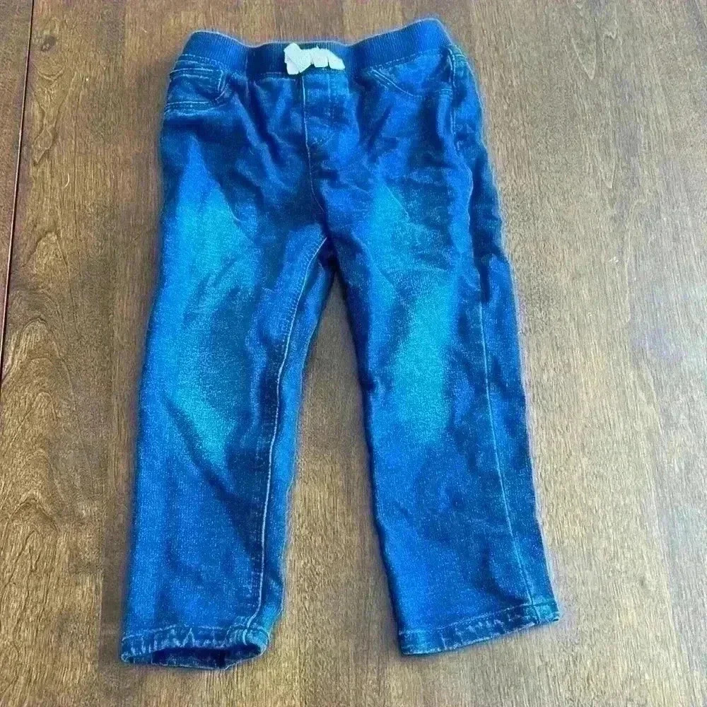 Toddler  jeans with ruffle pockets